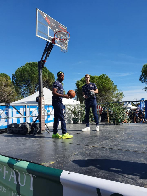 Nos joueurs chez D cathlon CEP Lorient Basket Ball